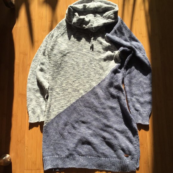 Roots Dresses & Skirts - Roots Salt & Pepper Sweater Dress